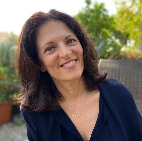 Headshot of Dani Klein